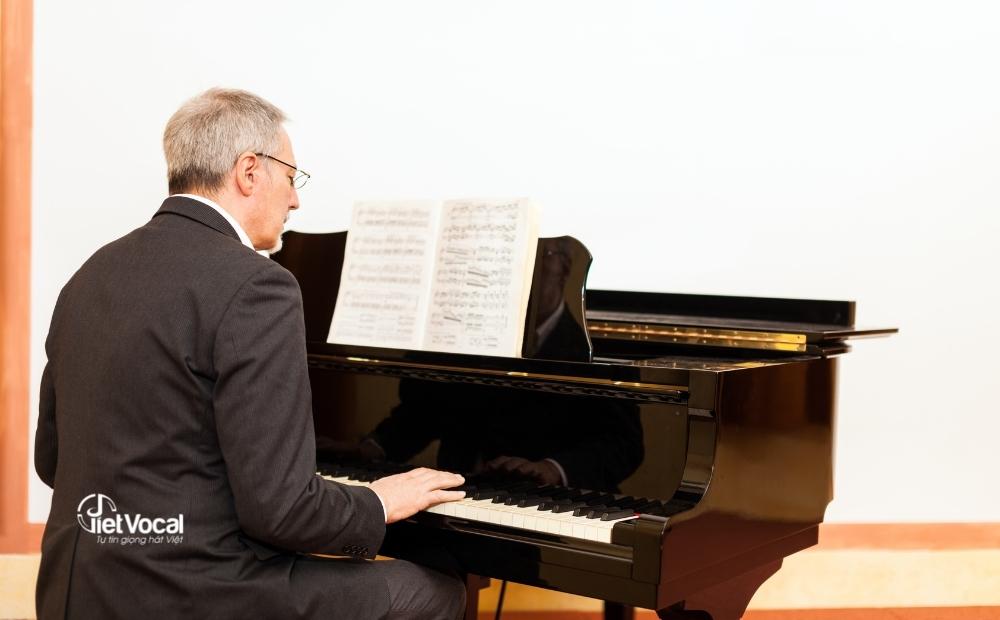 Những thế mạnh của người lớn tuổi cần phải tận dụng thật tốt vào quá trình học Piano của mình.